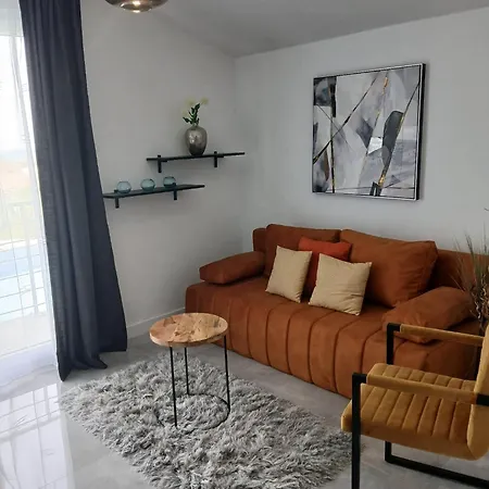 In Ljubac Mit Grossem Garten Apartment